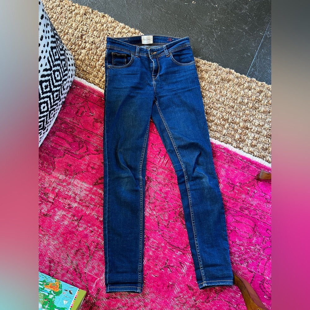 Sesane jeans size 28, Blue jeans